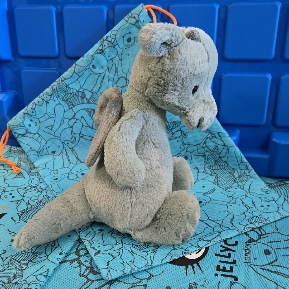 NWT Jellycat Bashful Dragon (M)